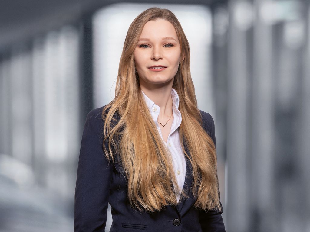 Del uniforme azul al servicio integral de la empresa