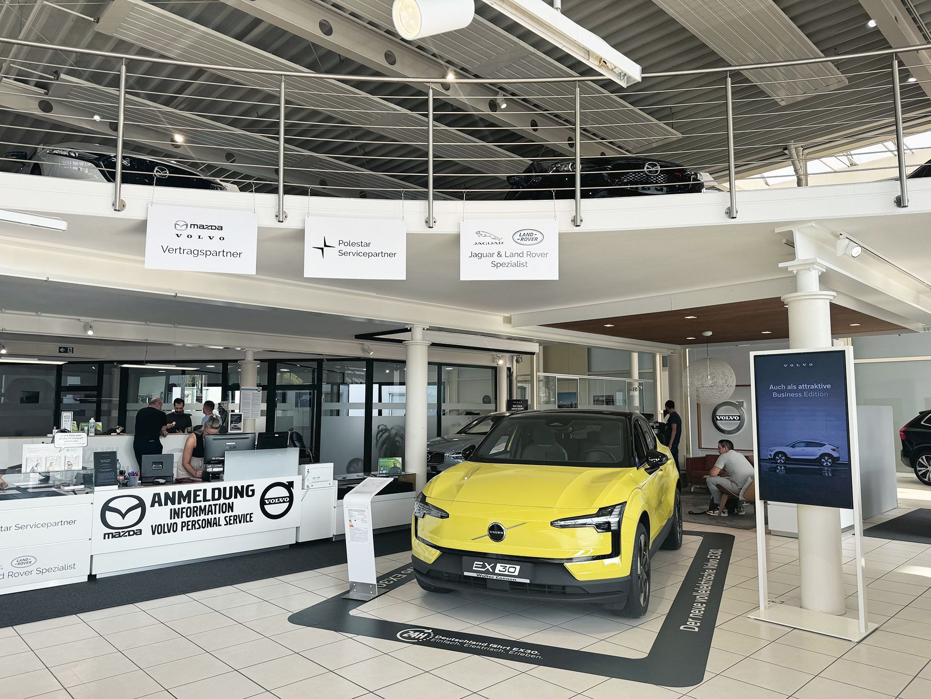 Salle d'exposition Coenen Motors GmbH