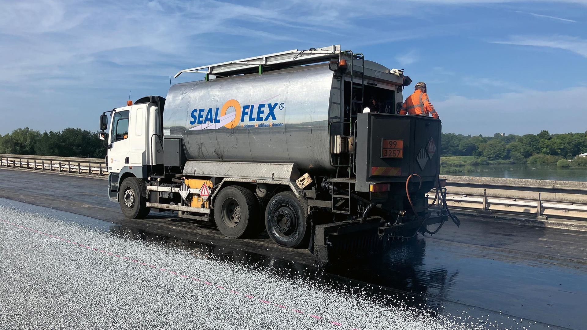 Ooms Producten B.V. Applicazione di PMB come manto stradale