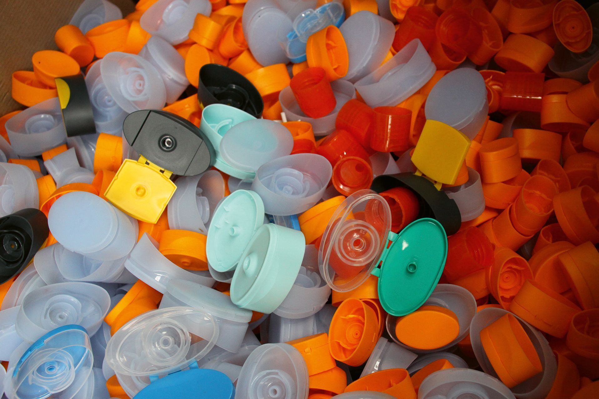 Gramß GmbH Műanyagfeldolgozás Műanyagzárak