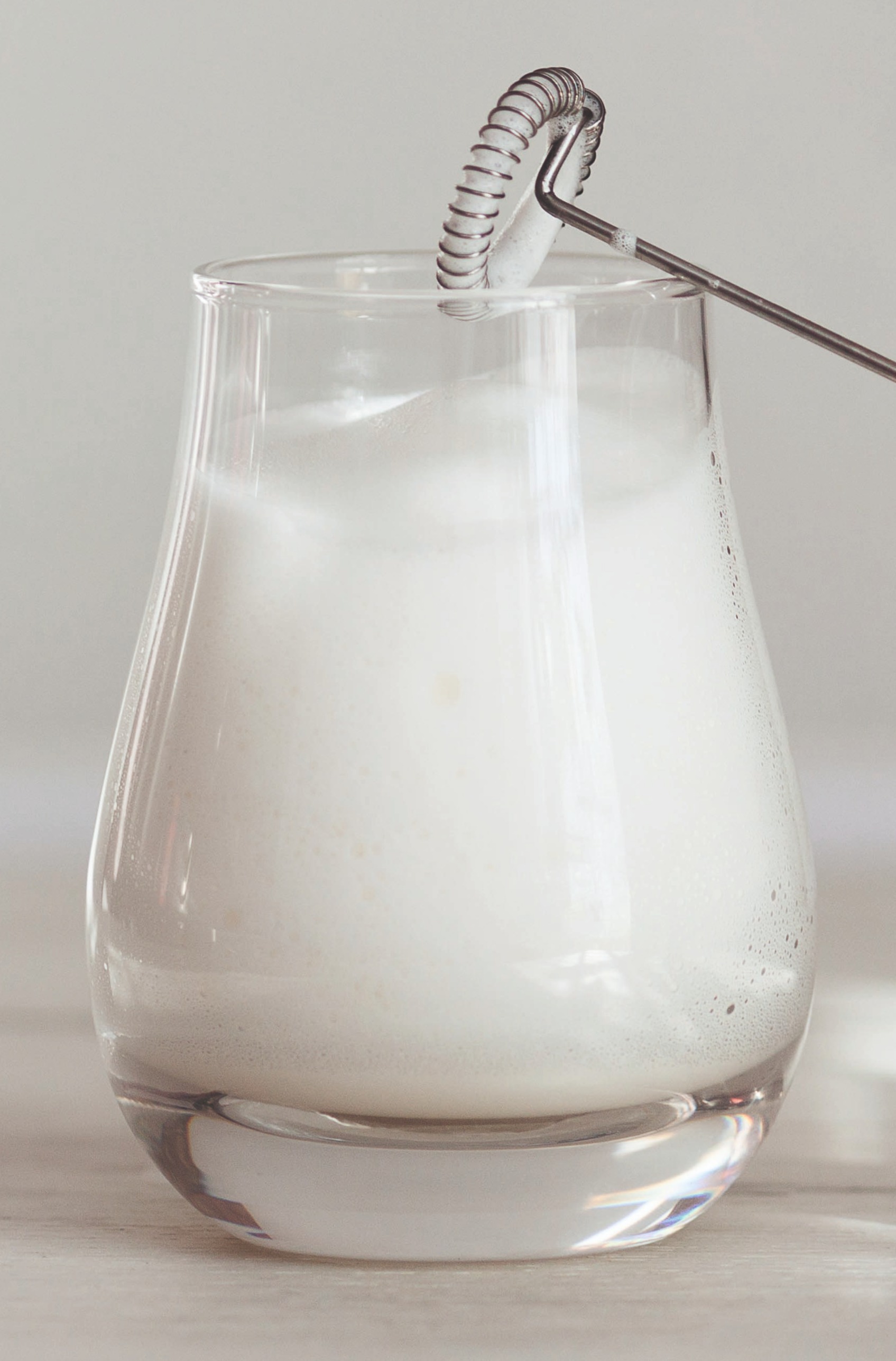 Schiuma perfetta: la proteina di girasole crea una schiuma stabile e cremosa nelle bevande stile barista