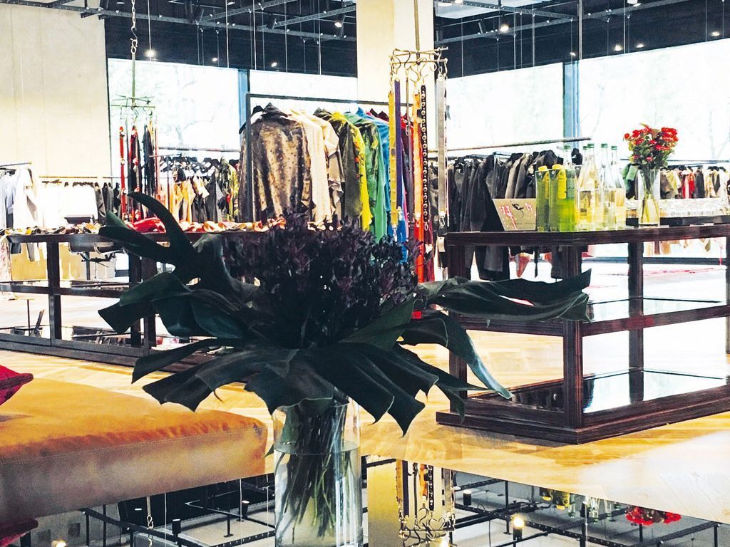 Con un'intuizione speciale per la moda inconfondibile