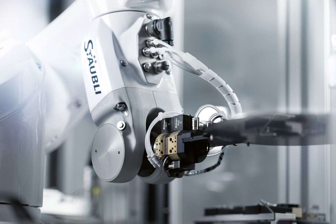 zh-technologies Control and Automation Technology Detailed Shots of a Robotic Arm GmbH