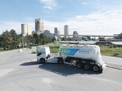 Bulk logistics in action: a Silo Riedel truck at Holcim’s storage facilities