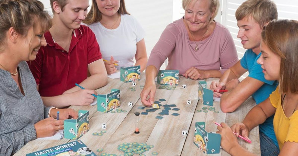How to Train Teamwork on the Game Board