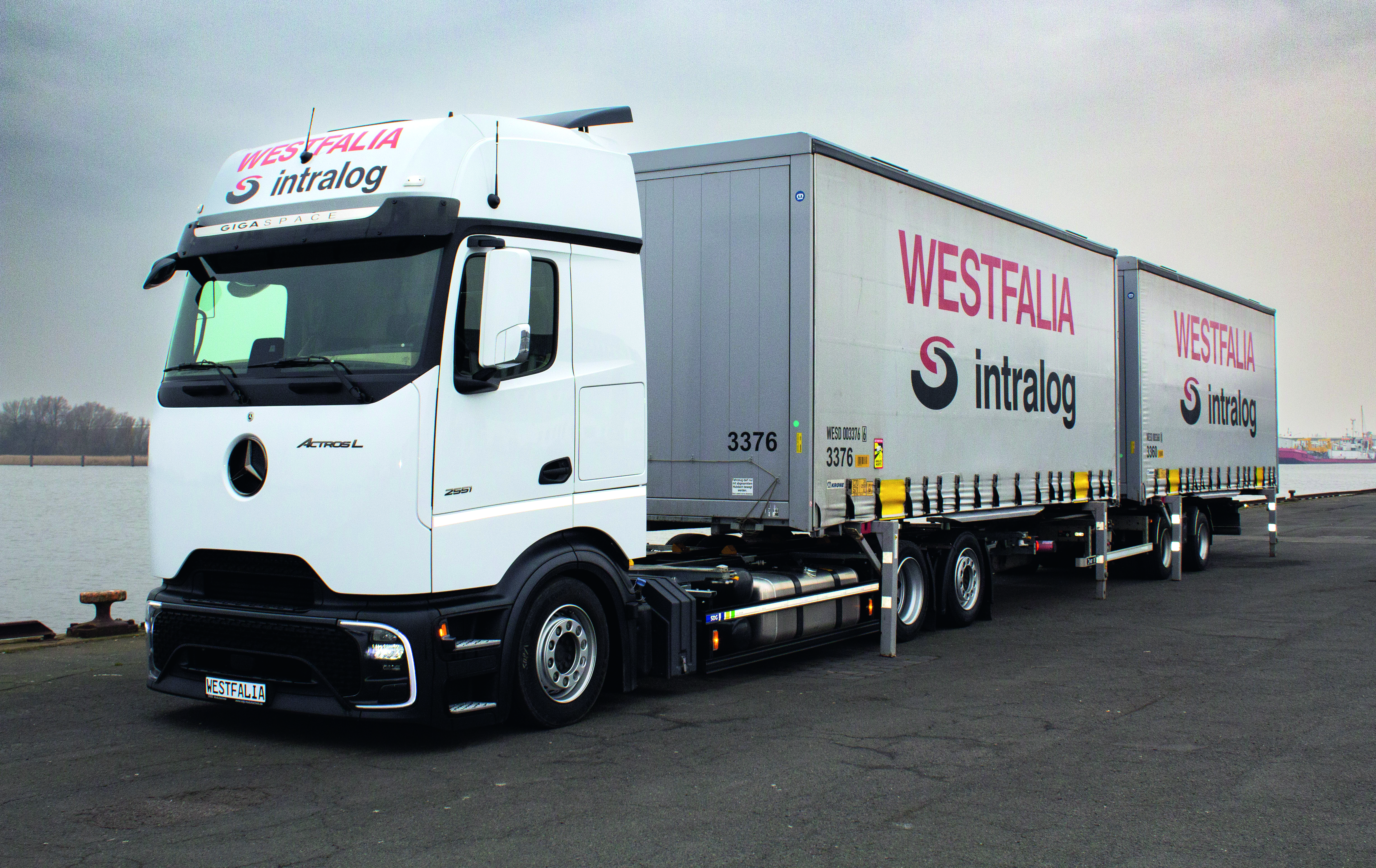 By combining its own swap body fleet with long-term transport partners, the company delivers flexibility, reliability and planning security to industrial customers