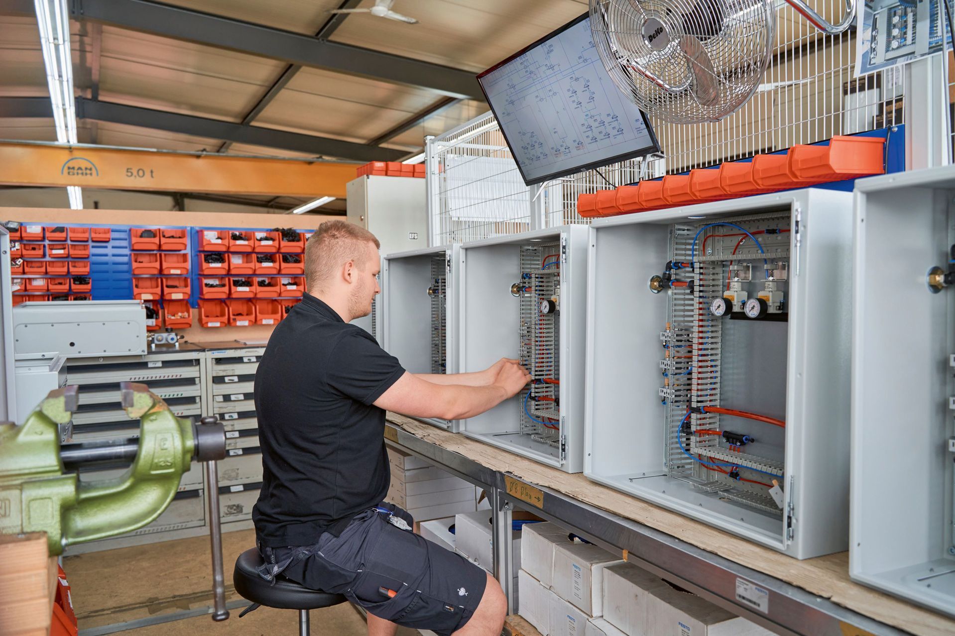 EFS GmbH Weltneuheit Plakat