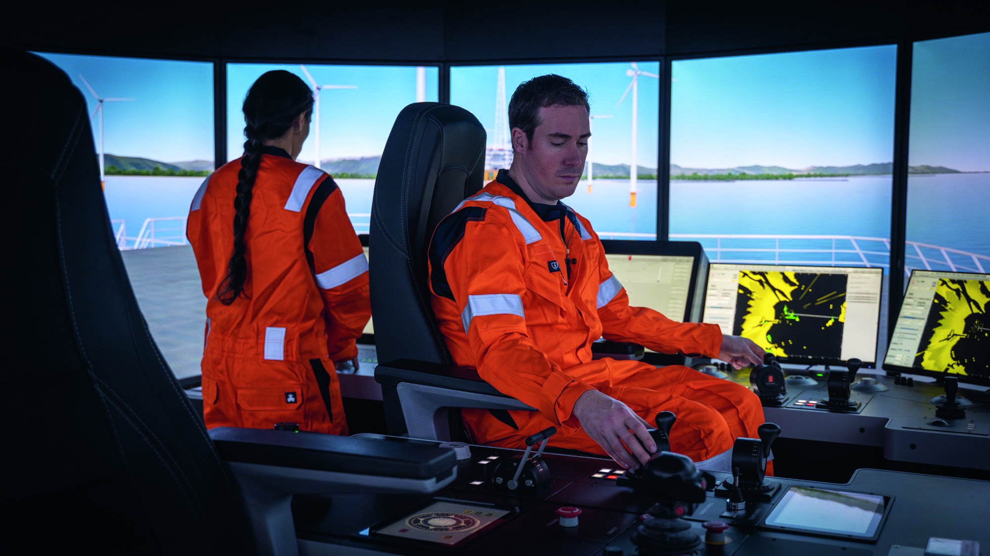 From offshore operations to complex maritime navigation: highly realistic simulation training prepares crews for critical scenarios and ensures safety, precision and excellence