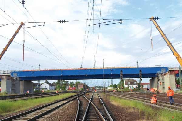 bouche + pont ferroviaire complet