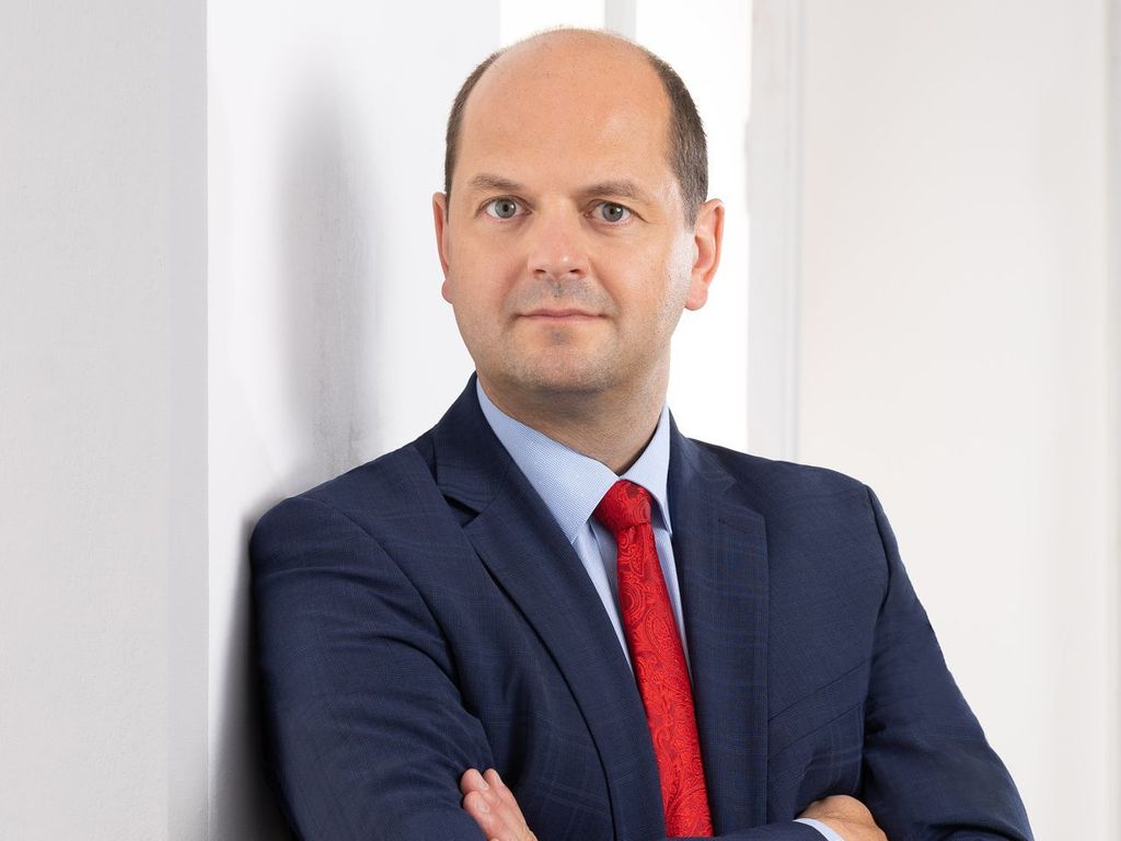 Supply of the Future: Sustainable, Digital, Secure
