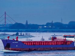 HSW Logistics GmbH Transportschiff