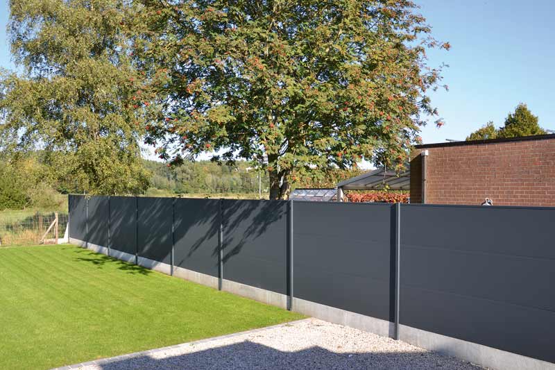 H. e J. Steiner recinzione dai pannelli sandwich ‘Protect’