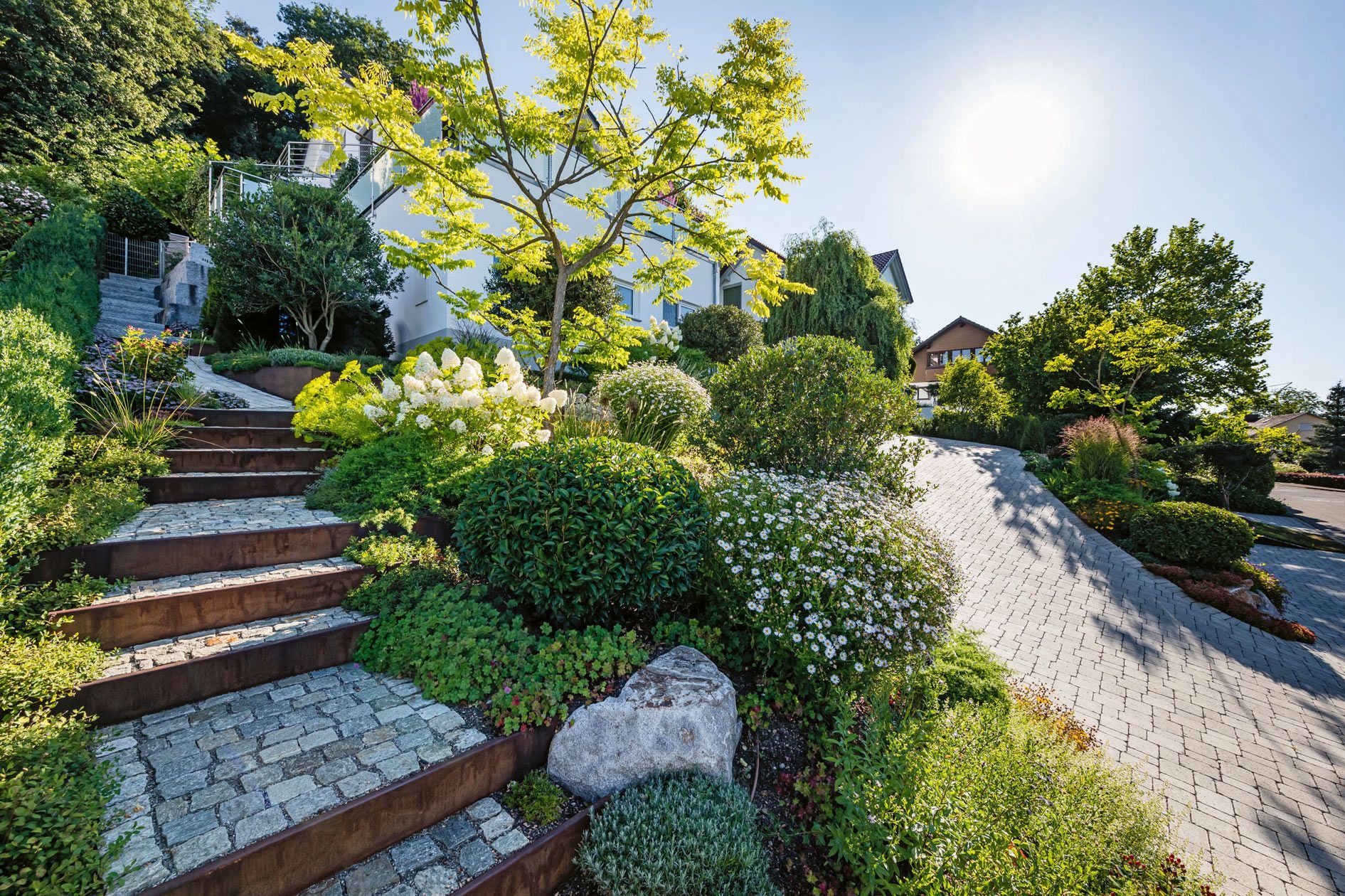 GRIMM garten gestalten GmbH beültetett lépcsősor