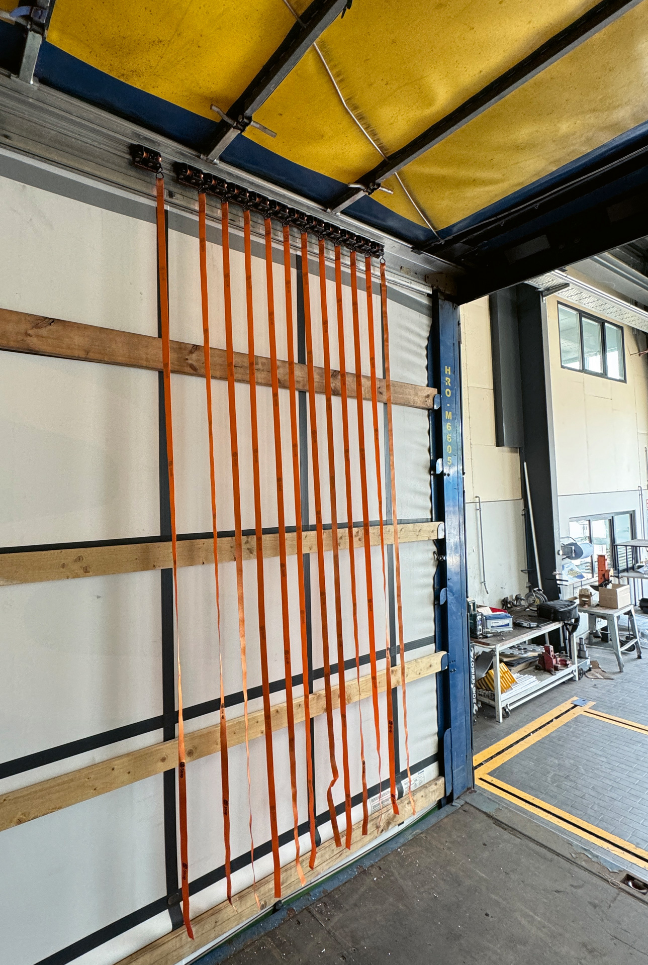 Suer Nutzfahrzeugtechnik GmbH & Co. KG S-Strap