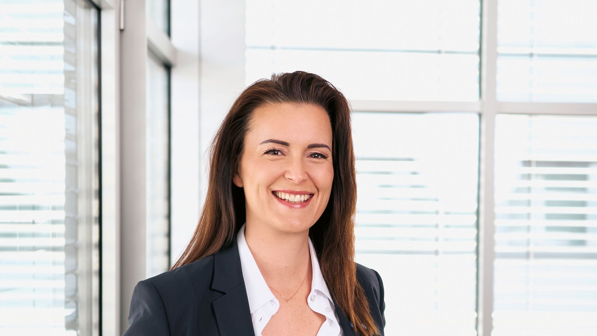 Interview mit Mag. (FH) Bettina Sax, Vorstandsdirektorin und Vorstandsmitglied für den Bereich Markt der Sparkasse Niederösterreich Mitte West AG