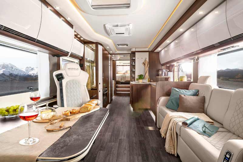 MORELO Lakóautó Belső