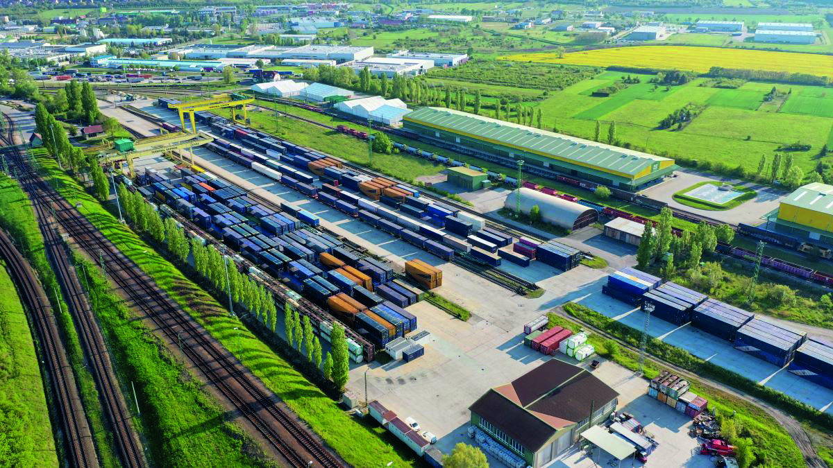 Logistics hub from above: The container terminal in Sopron plays a key role in coordinating rail freight and intermodal transport along major European routes