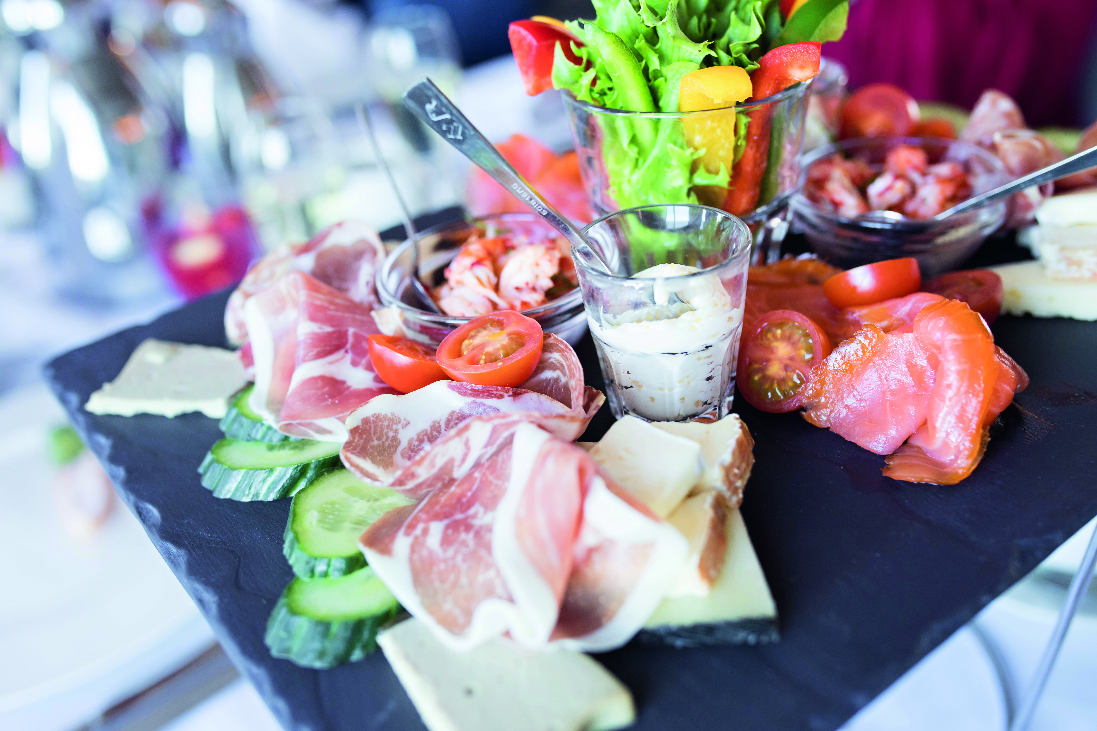 Een brunchervaring die het gehemelte verleidt met een verleidelijke selectie