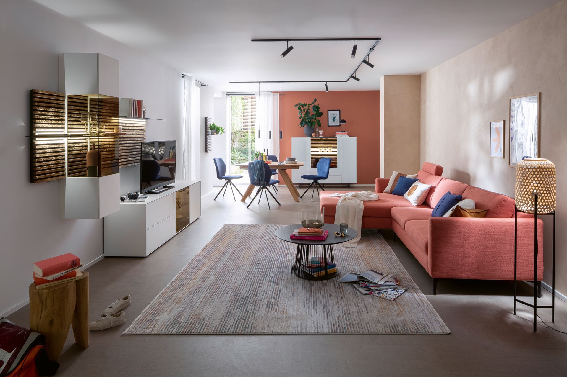 Möbel-Schau-Norsingen GmbH & Co, Möbelvertriebs-KG Választék