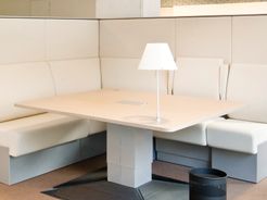 Las aplicaciones de interiores de ECA encuentran su camino en restaurantes, tiendas, hoteles y espacios corporativos - siempre elaborados con perfección