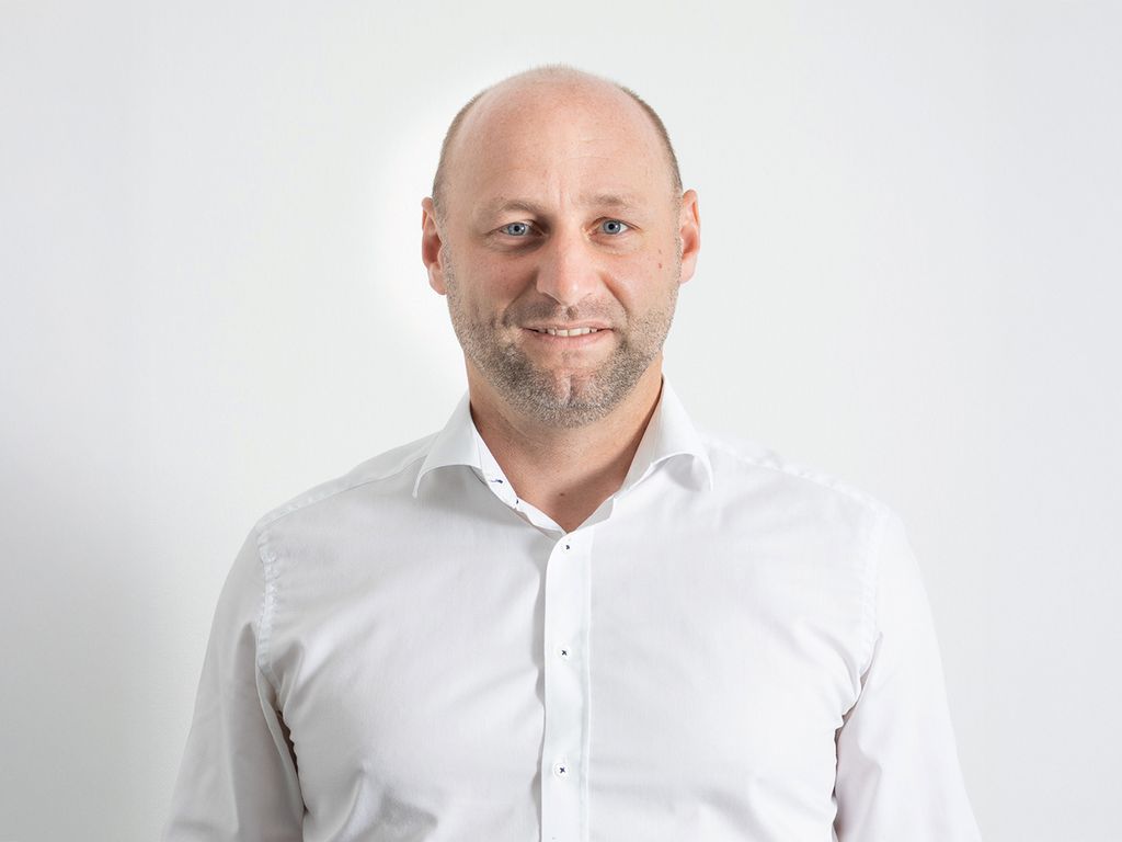 Die Synergie von Hydraulik und Elektronik