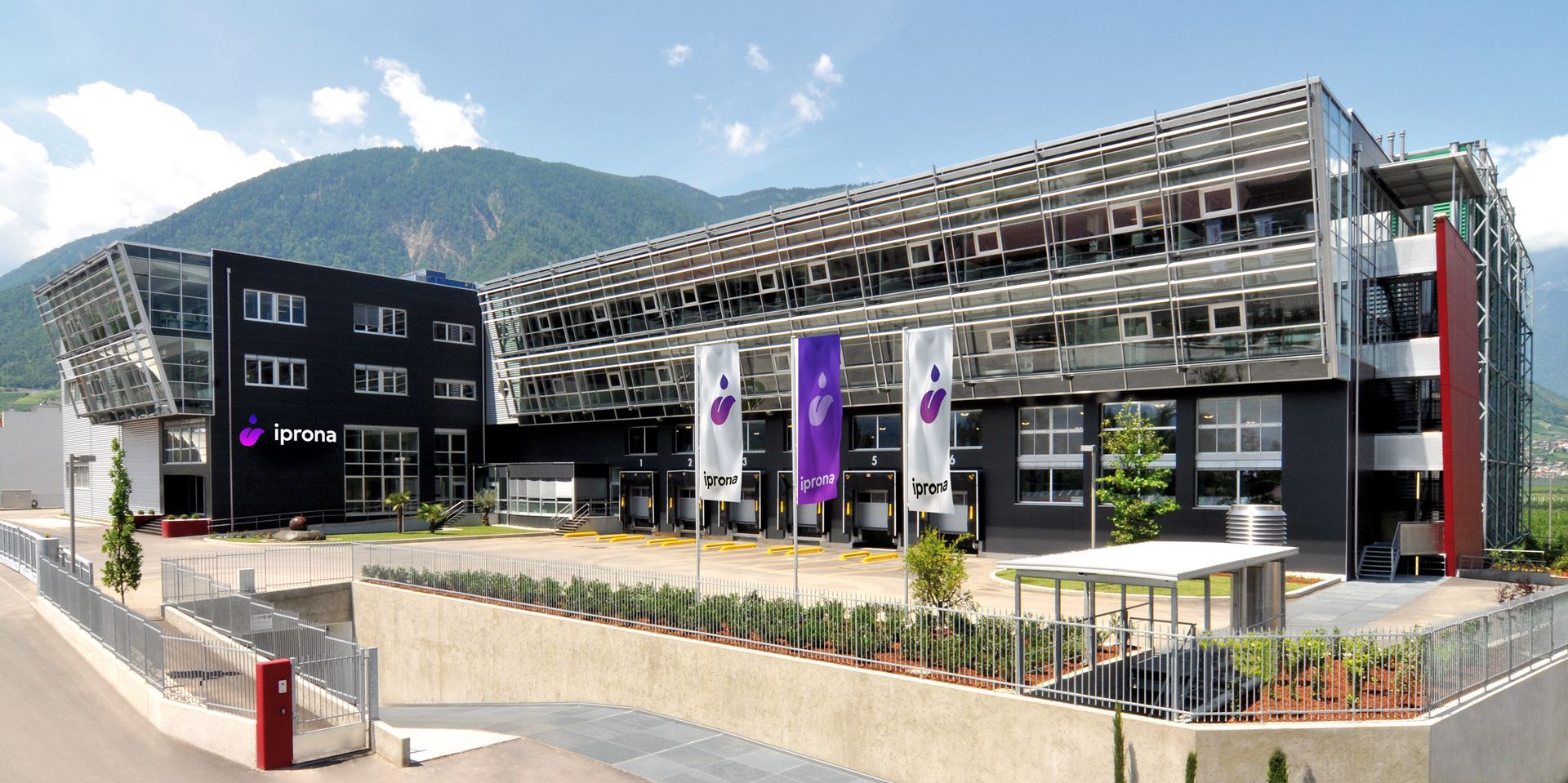 Iprona Hengersberg KG Lana Telephely