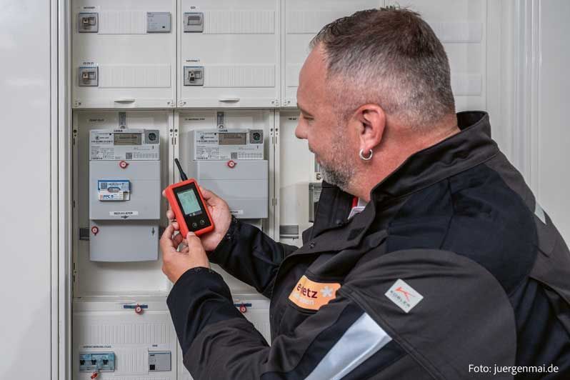 Techniciens e-netz Südhessen en intervention