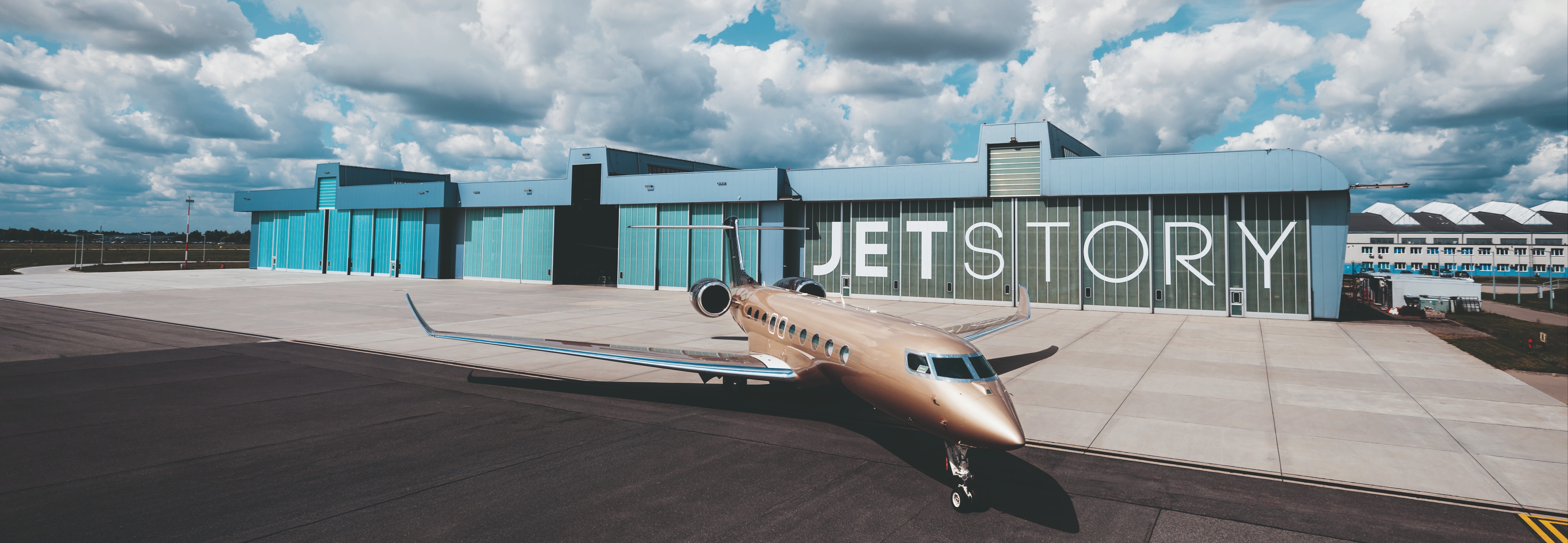 Jet Story gestisce due hangar all'aeroporto di Varsavia