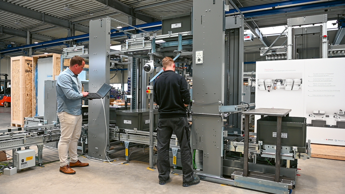 SECTRO – Next Generation Security Screening: The innovative system enables faster, more efficient, and less staff-intensive carry-on baggage checks at airports