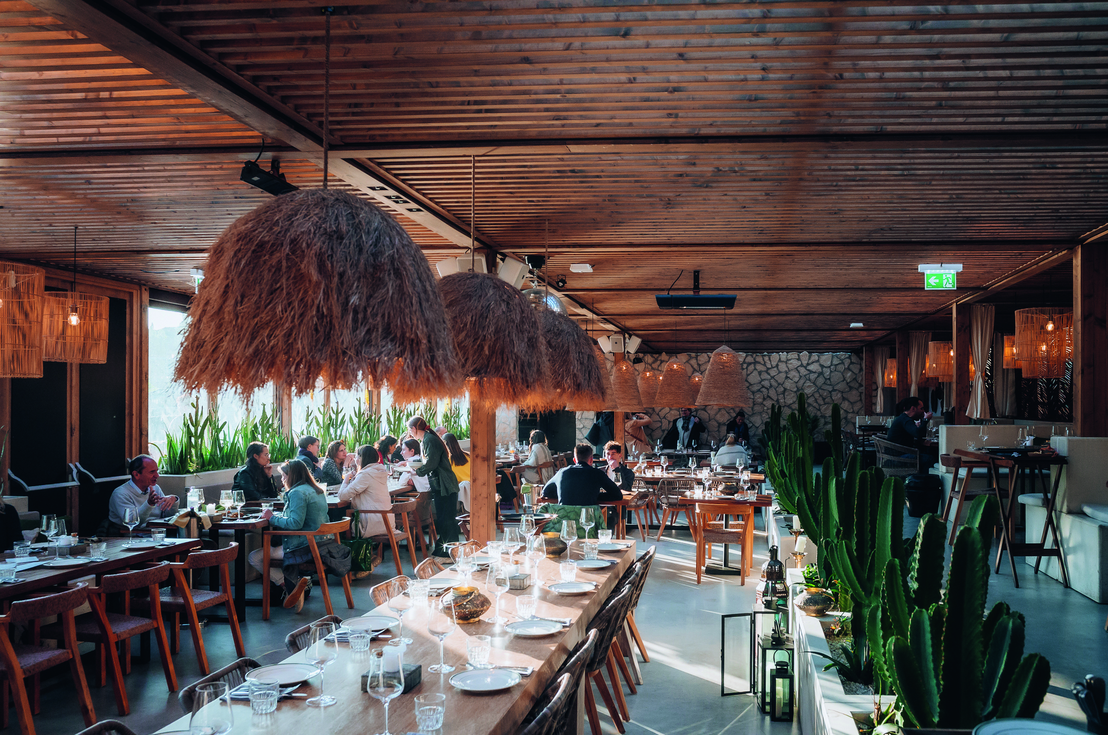 A NENI éttermek mindig egyedi, karakteres helyszíneken találhatók – mint itt a NENI am Wasser-nél