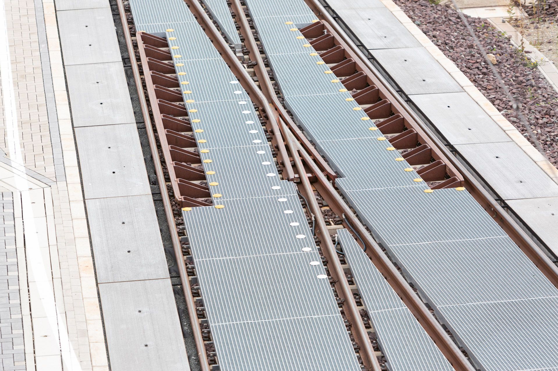 BTE stelcon GmbH Piastre di supporto per binari