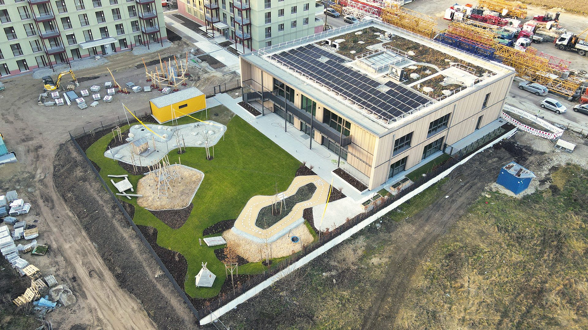 Duży projekt firmy Deutschmann Garten- und Landschaftsbau GmbH