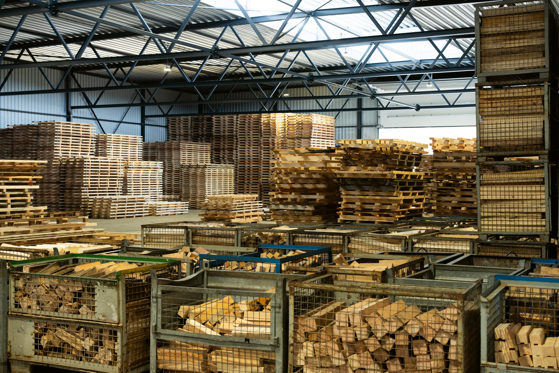 ...amelyek a ‘Wood4Wood’ projekt számára szükségesek, valamint az új raklapok, amelyek különböző ügyféligények kielégítésére állnak rendelkezésre