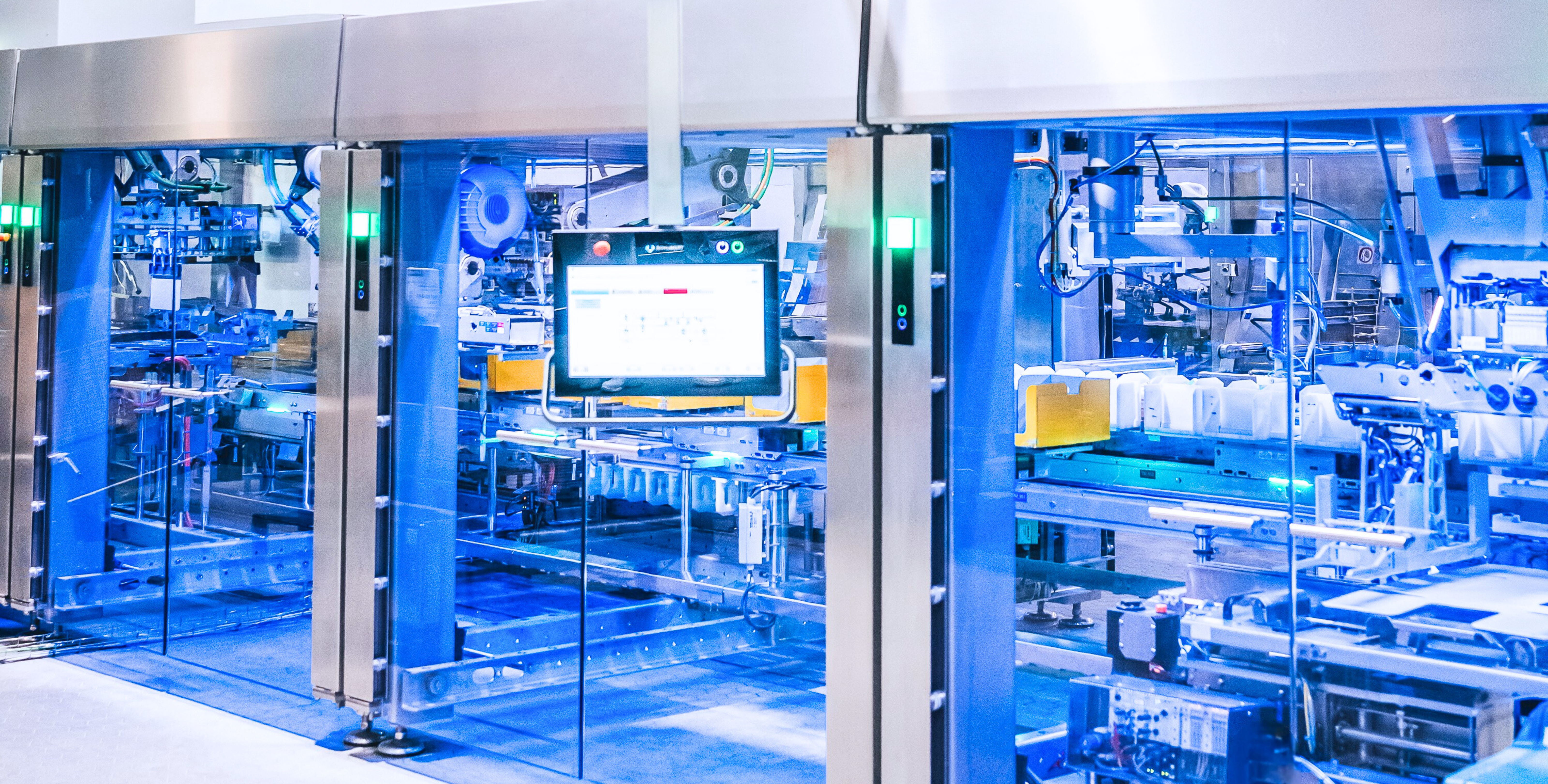 Nelle moderne strutture produttive di JERMI, l'artigianato tradizionale incontra l'automazione all'avanguardia - garantendo qualità e efficienza costanti dal primo taglio al confezionamento finale