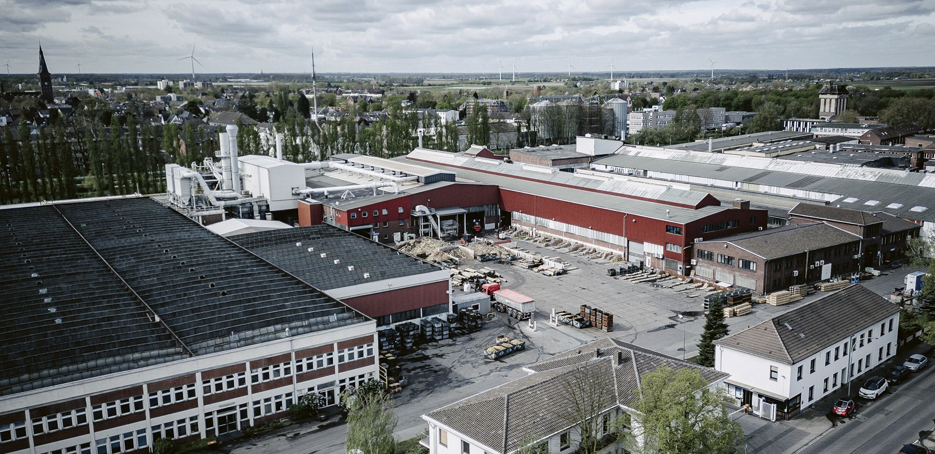 Ubicación Dülken: Desde 1941, OTTO FUCHS produce aquí productos de latón de alta calidad para mercados internacionales