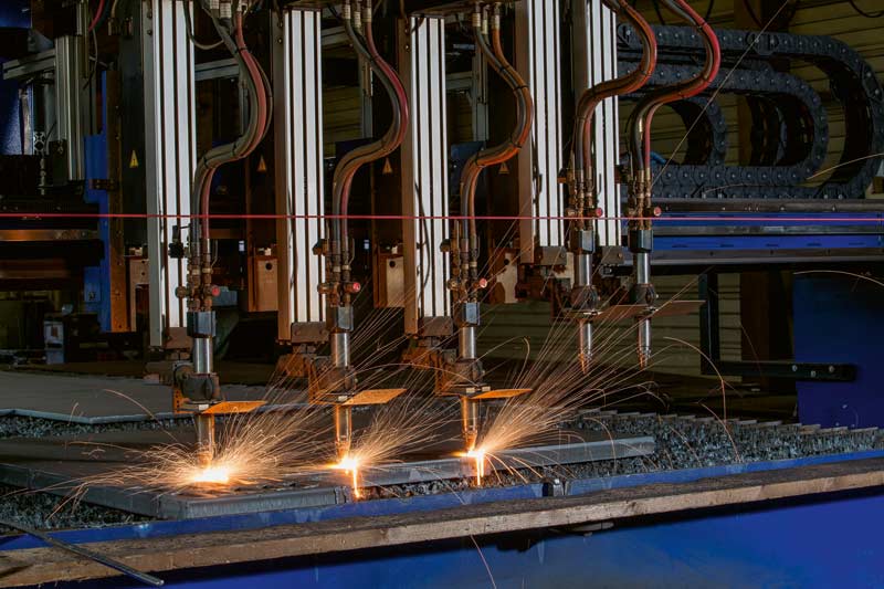 Metodi di taglio laser, al plasma e ad acqua Stender