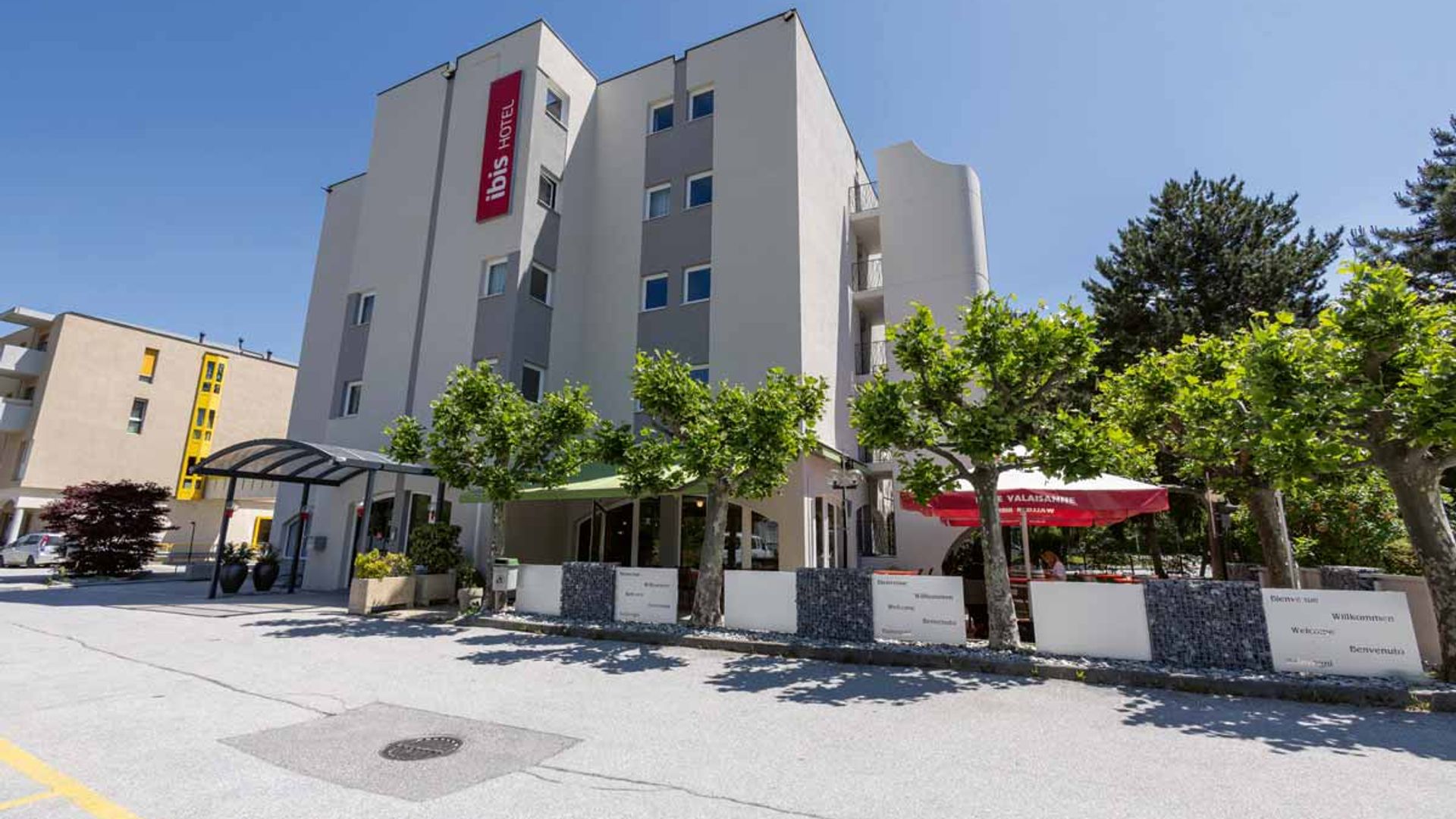 Hotel IBIS Sion homlokzata