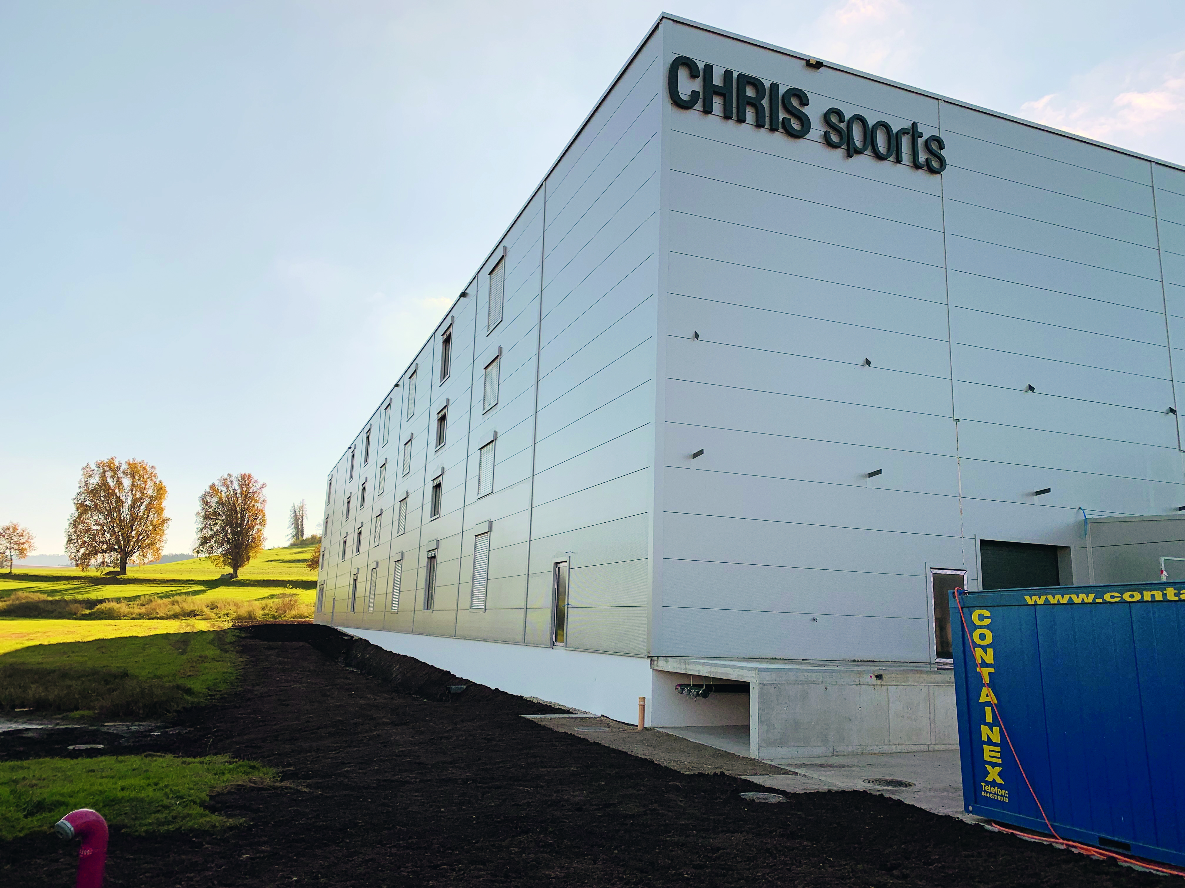 CHRIS sports AG új logisztikai központja