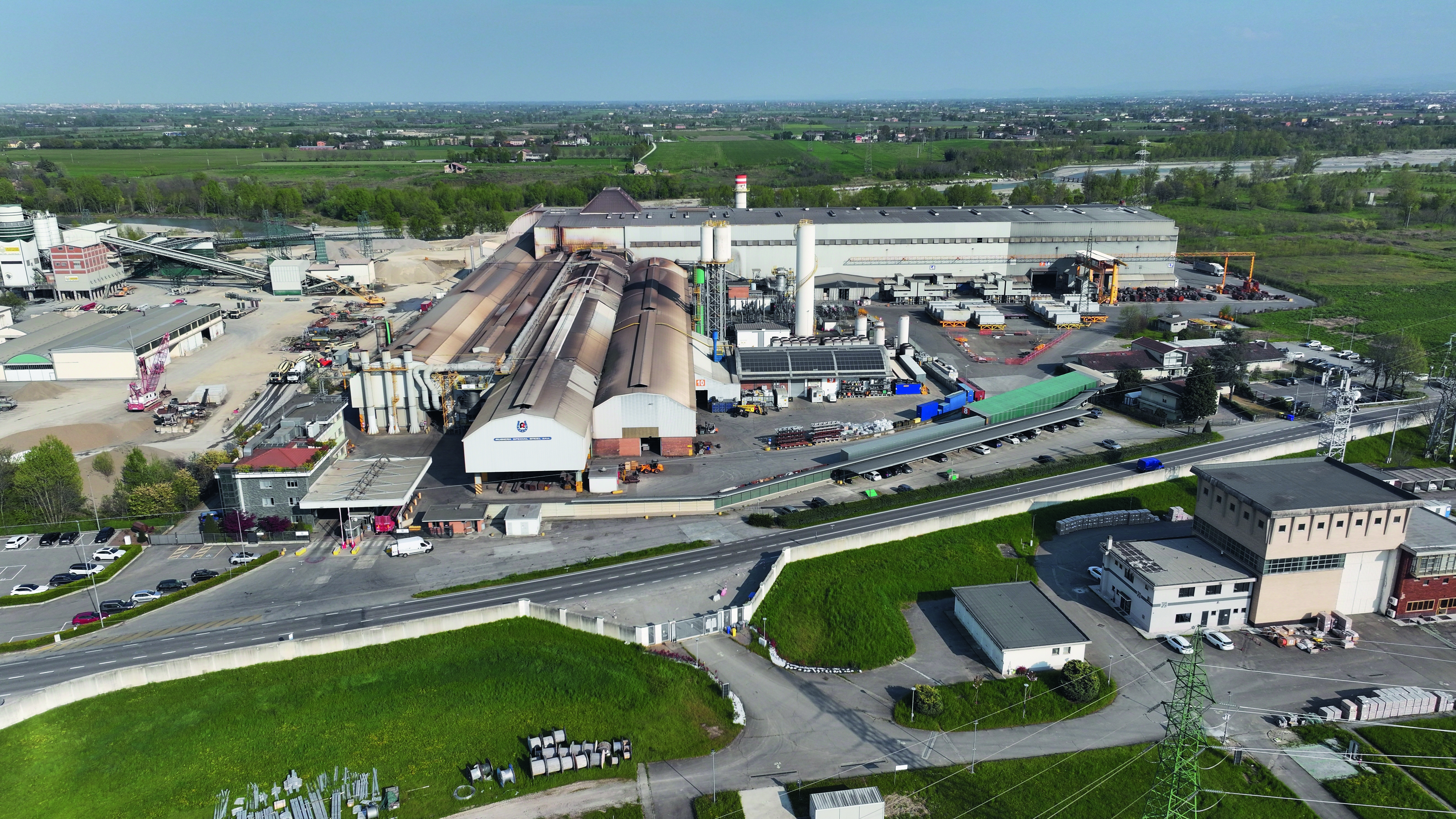 Productielocatie van Rubiera Special Steel in Casalgrande, Italië, met geïntegreerde staalfabrieken