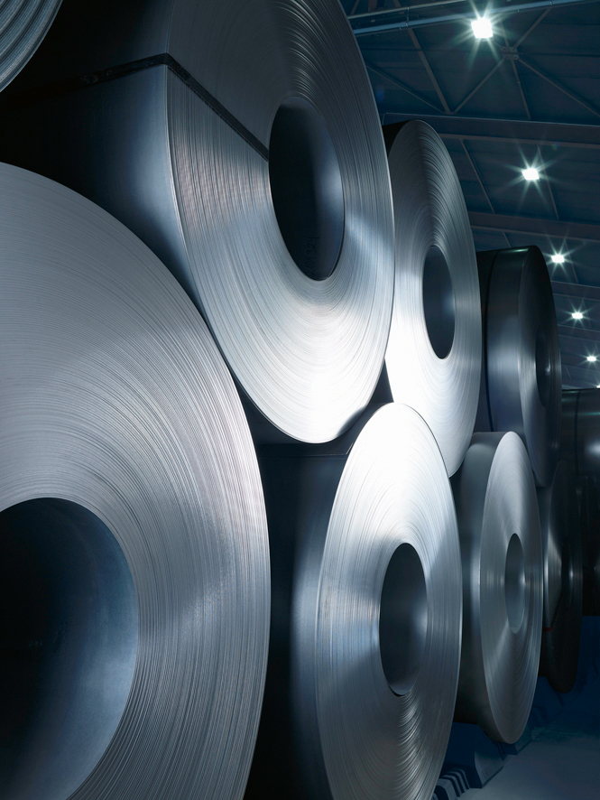 KNAPPSTEIN Stahlservice GmbH Cewki na magazynie