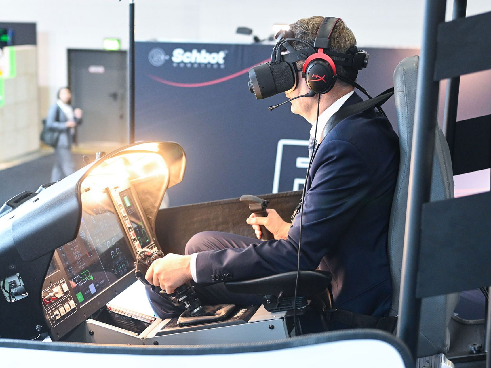 Flight Simulator with Virtual Reality at the IFA
