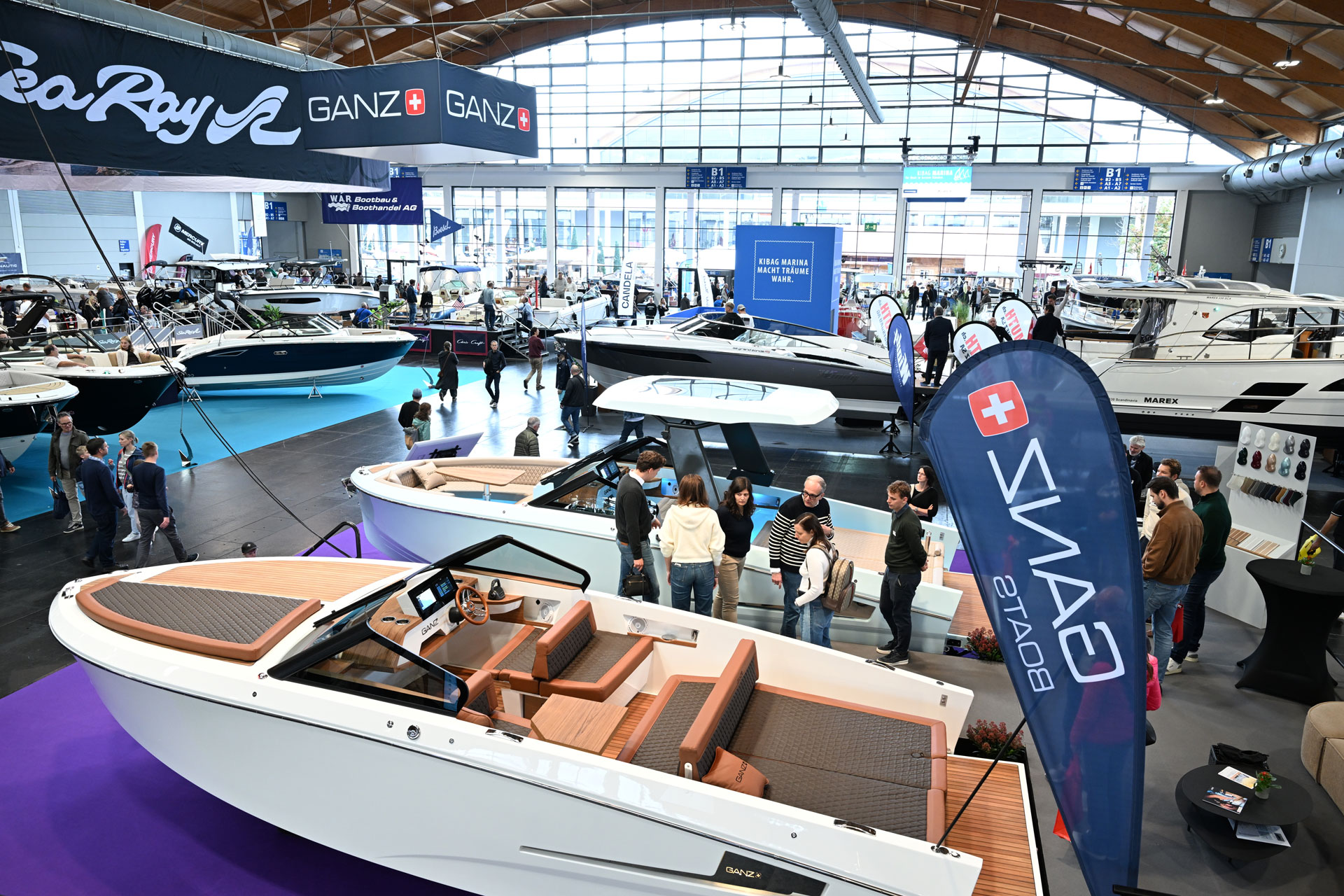 Barche a motore all'INTERBOOT 2025