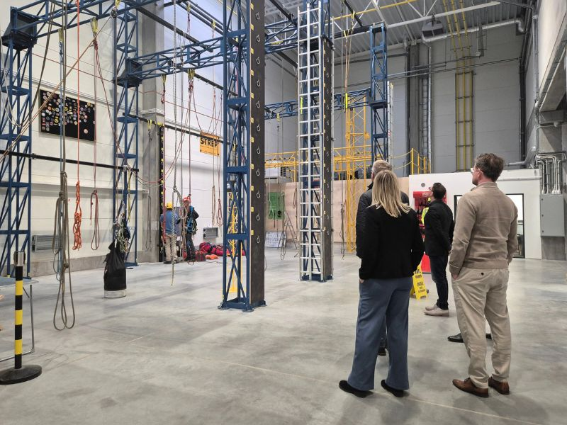 From training to real-world application, safety expertise is transferred directly into operational environments, ensuring the consistent application of standards, procedures and competencies while minimizing risks and enabling safe, efficient operations e