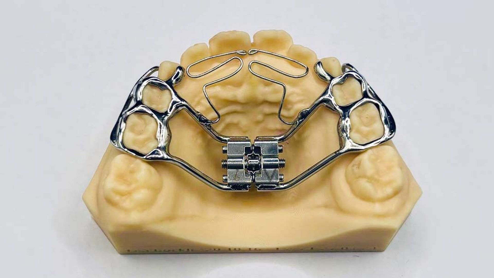 ESS Zahntechnik - Advanced Solutions in Orthodontics