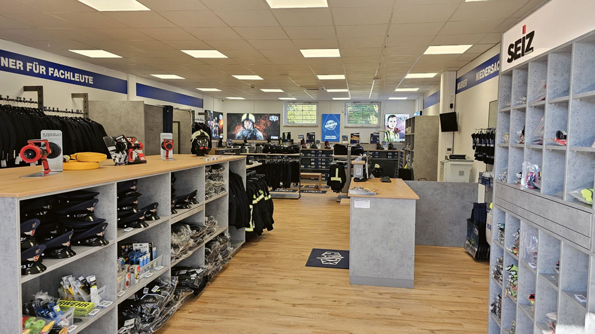 A MURER modern hannoveri fiókja: bolt, szemináriumterem és közvetlen szolgáltatás a környék tűzoltóságai számára