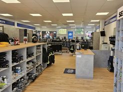 A MURER modern hannoveri fióktelepe: üzlet, szemináriumi helyiség és közvetlen szolgáltatás a régió tűzoltóságai számára