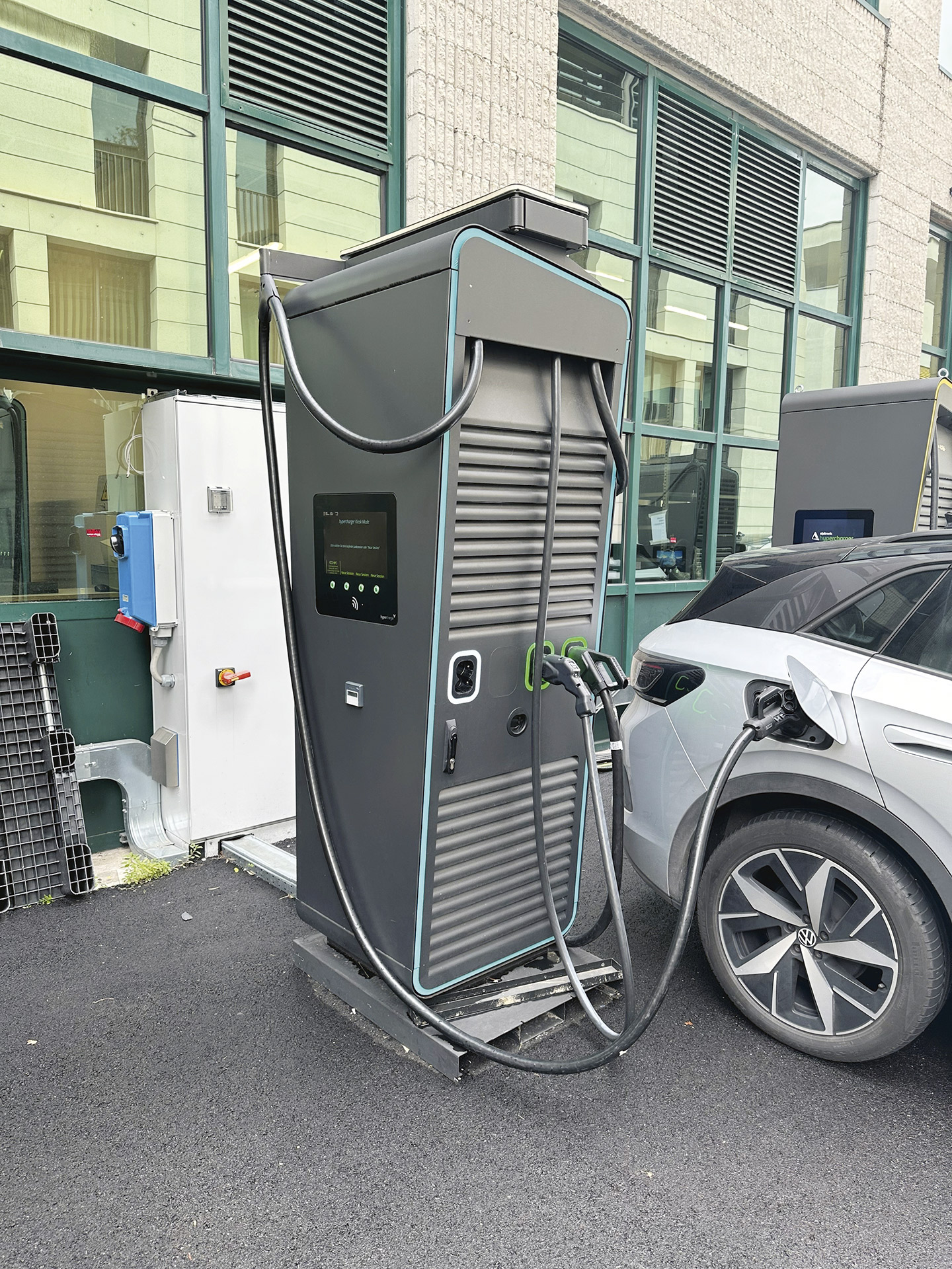 DZG Metering GmbH Alpitronic DC Hypercharger