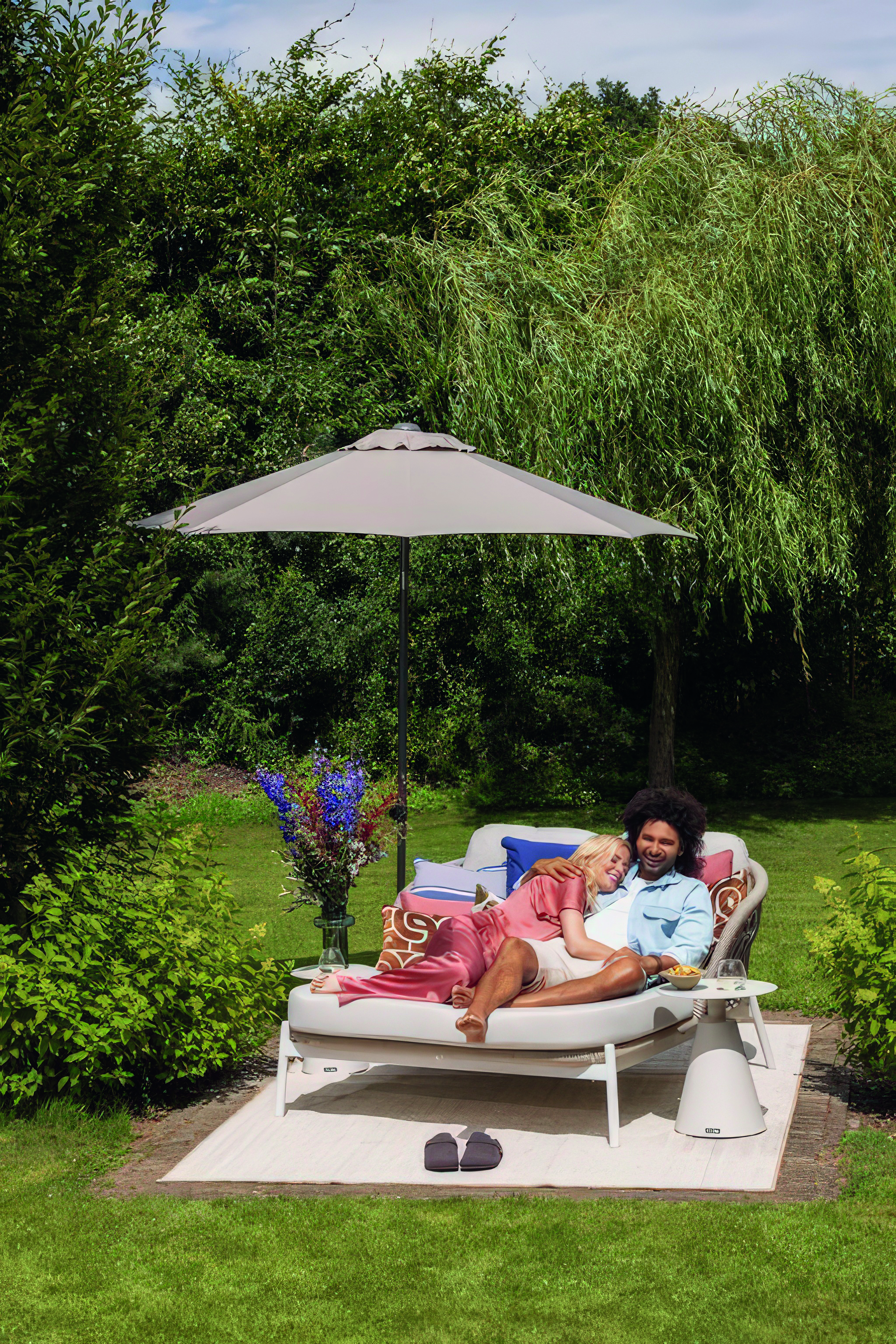 True to the motto “Outdoors at home”, customers can create their own private oasis