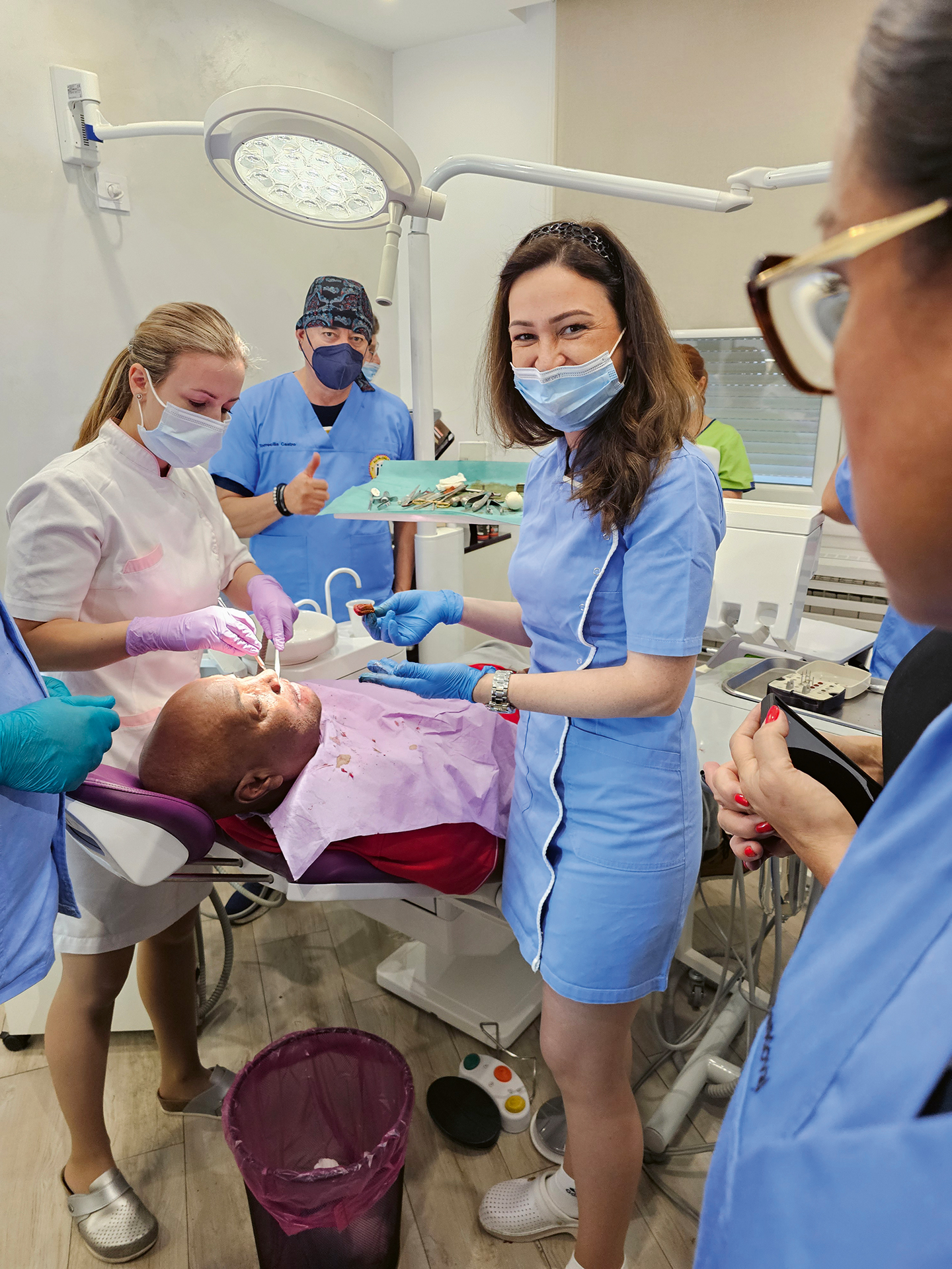 Dr. Ihde Dental AG Formación Clínica