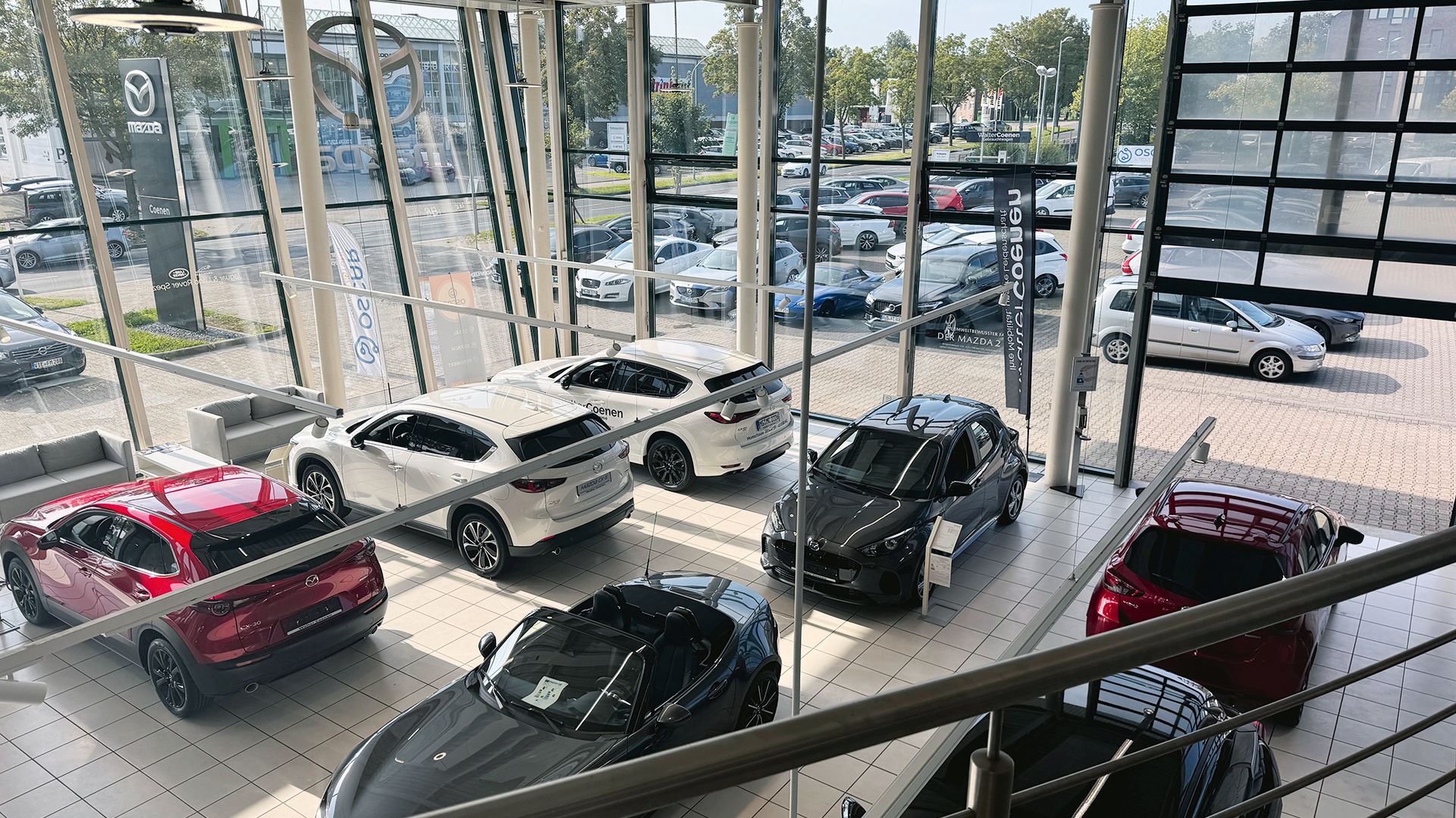 Salle d'exposition de Coenen Motors GmbH